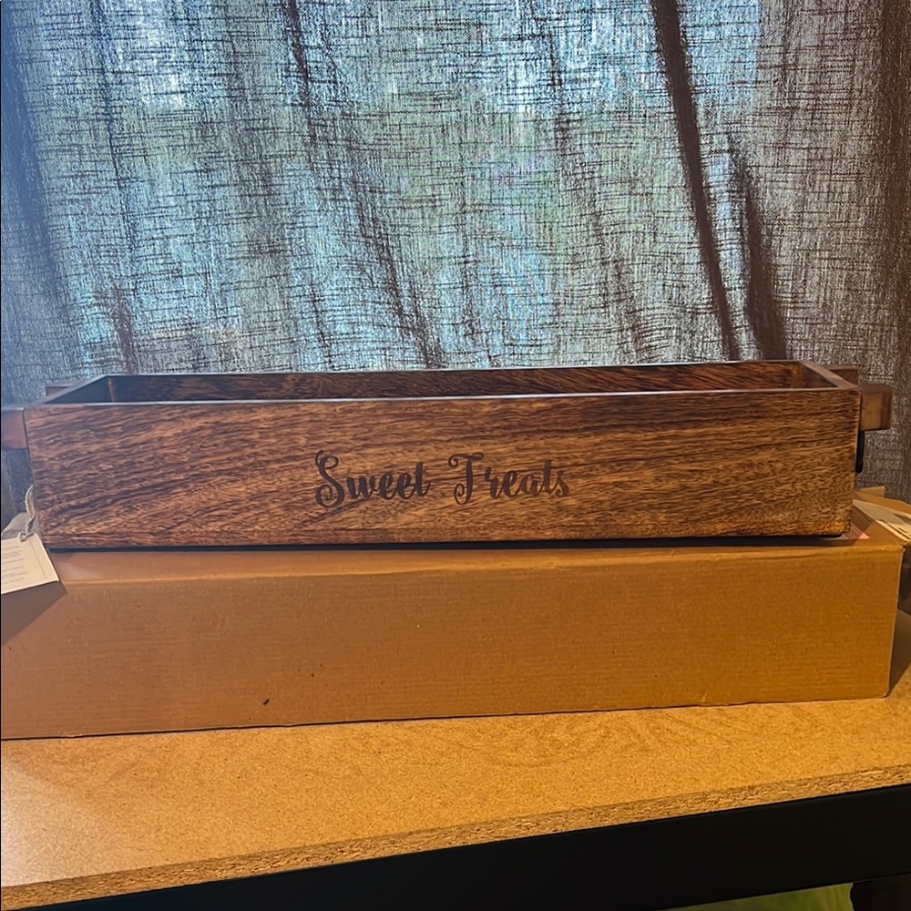 Thirty-One Close to Home Decor Box